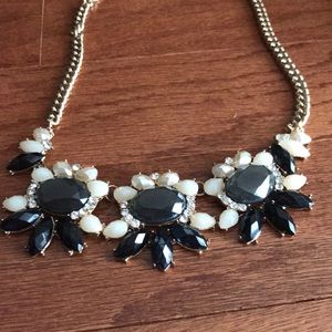 NWOT Paper Store necklace